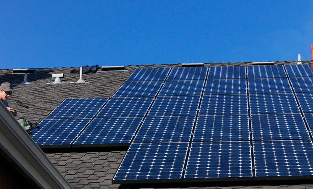 aa_Solar_roof_installation